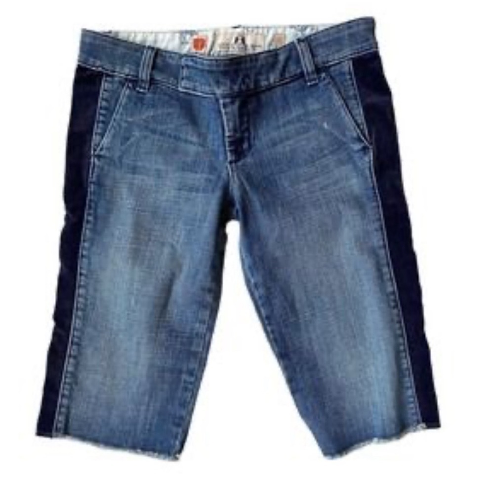 VINTAGE JUICY COUTURE DENIM Y2K BERMUDA SHORTS LOW WAIST SIZE 27